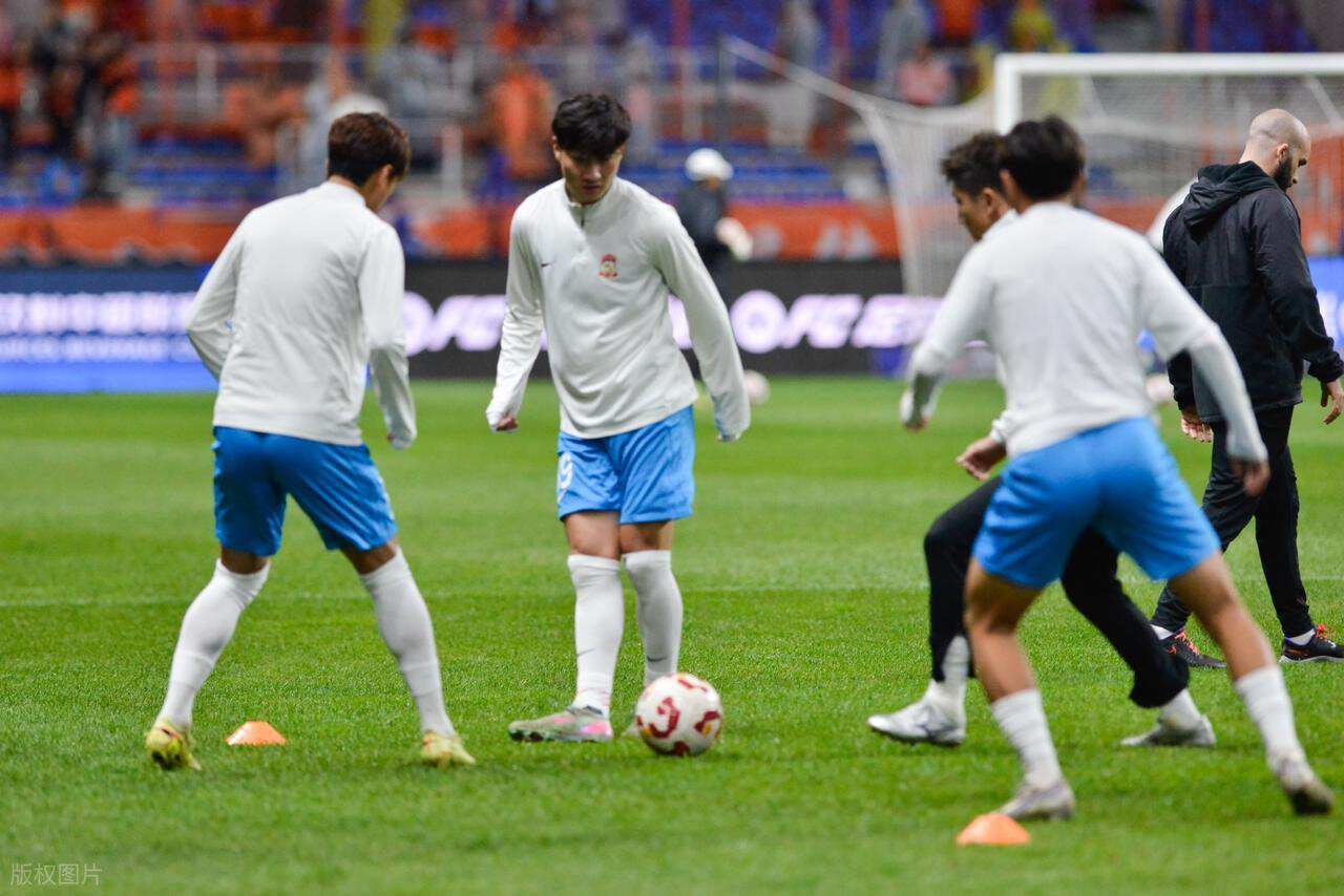 九游娱乐官网-上港锋霸又送走一位强援!曾是二队金靴锋霸,新赛季将出战中甲